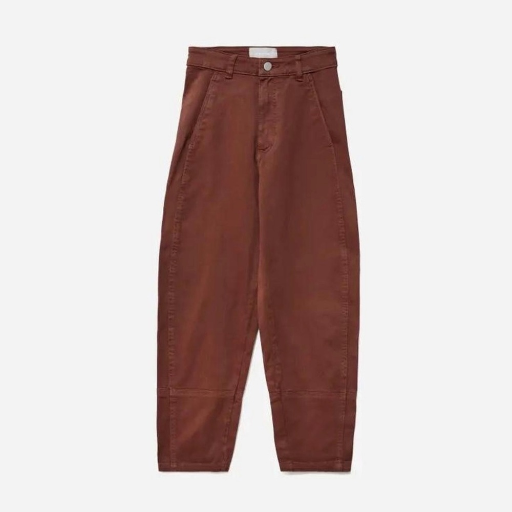 Everlane Utility Barrel Pant in the color Rosewood
